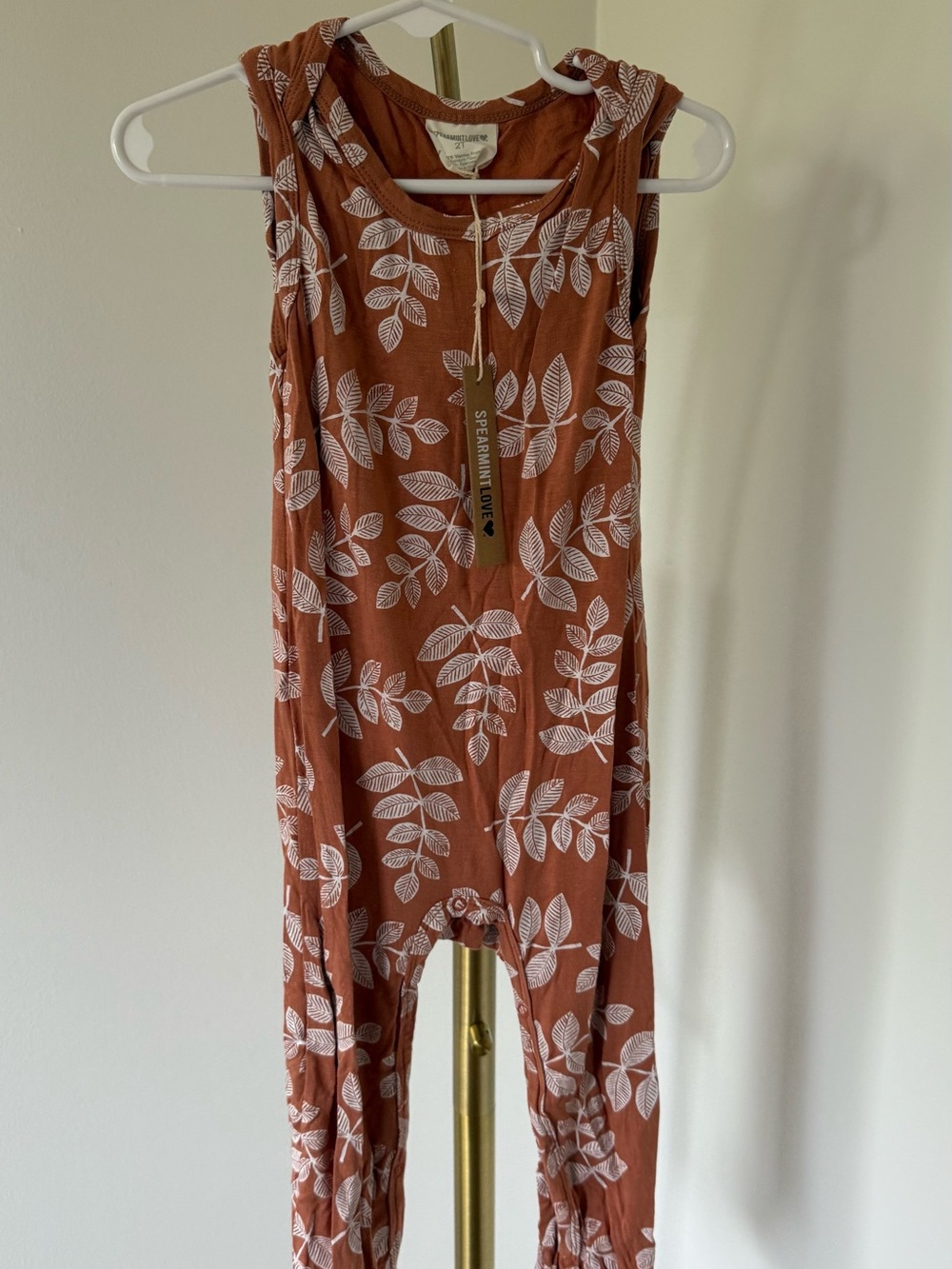 **New with Tags** Spearmint Love Leaf-Print Sleeveless Baby One-Piece Bodysuit
